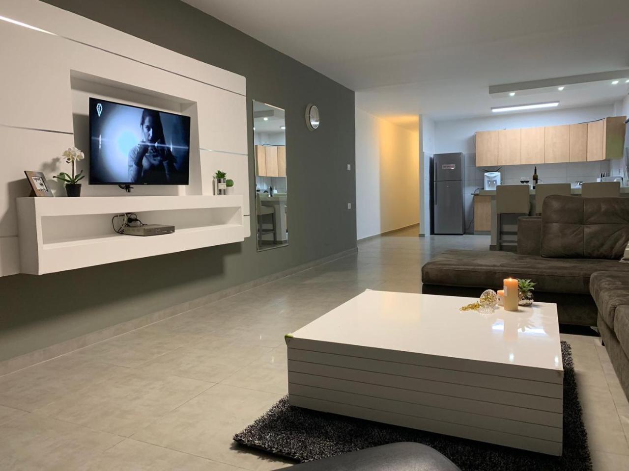 Spat Apartments Bat Yam Buitenkant foto