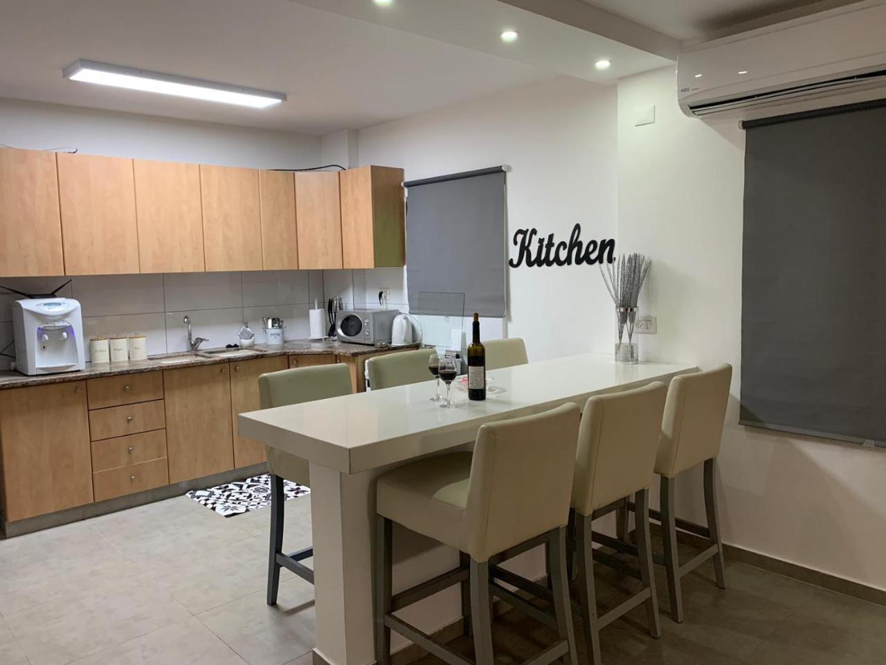 Spat Apartments Bat Yam Buitenkant foto