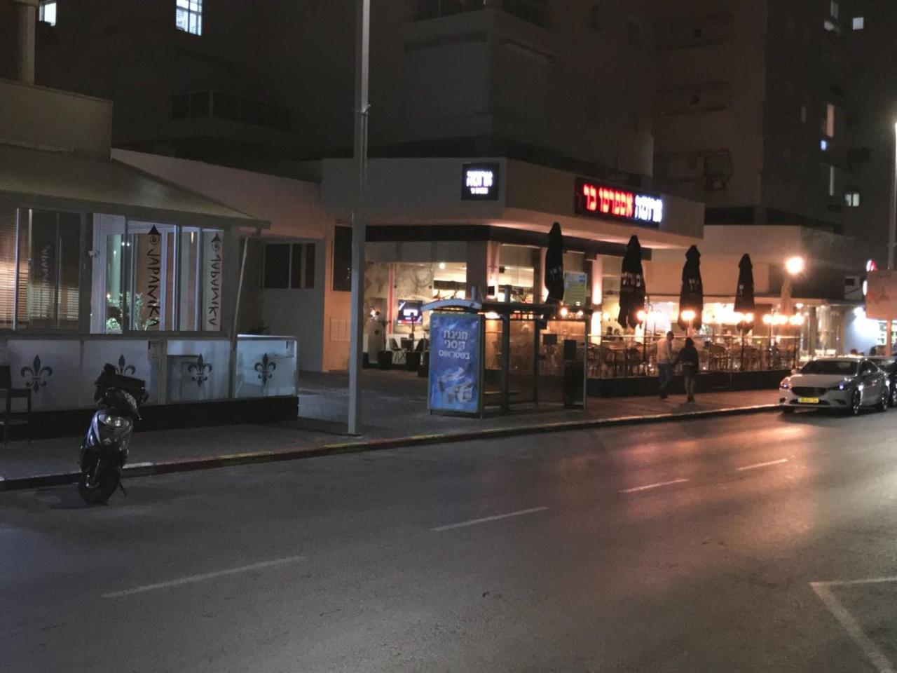 Spat Apartments Bat Yam Buitenkant foto