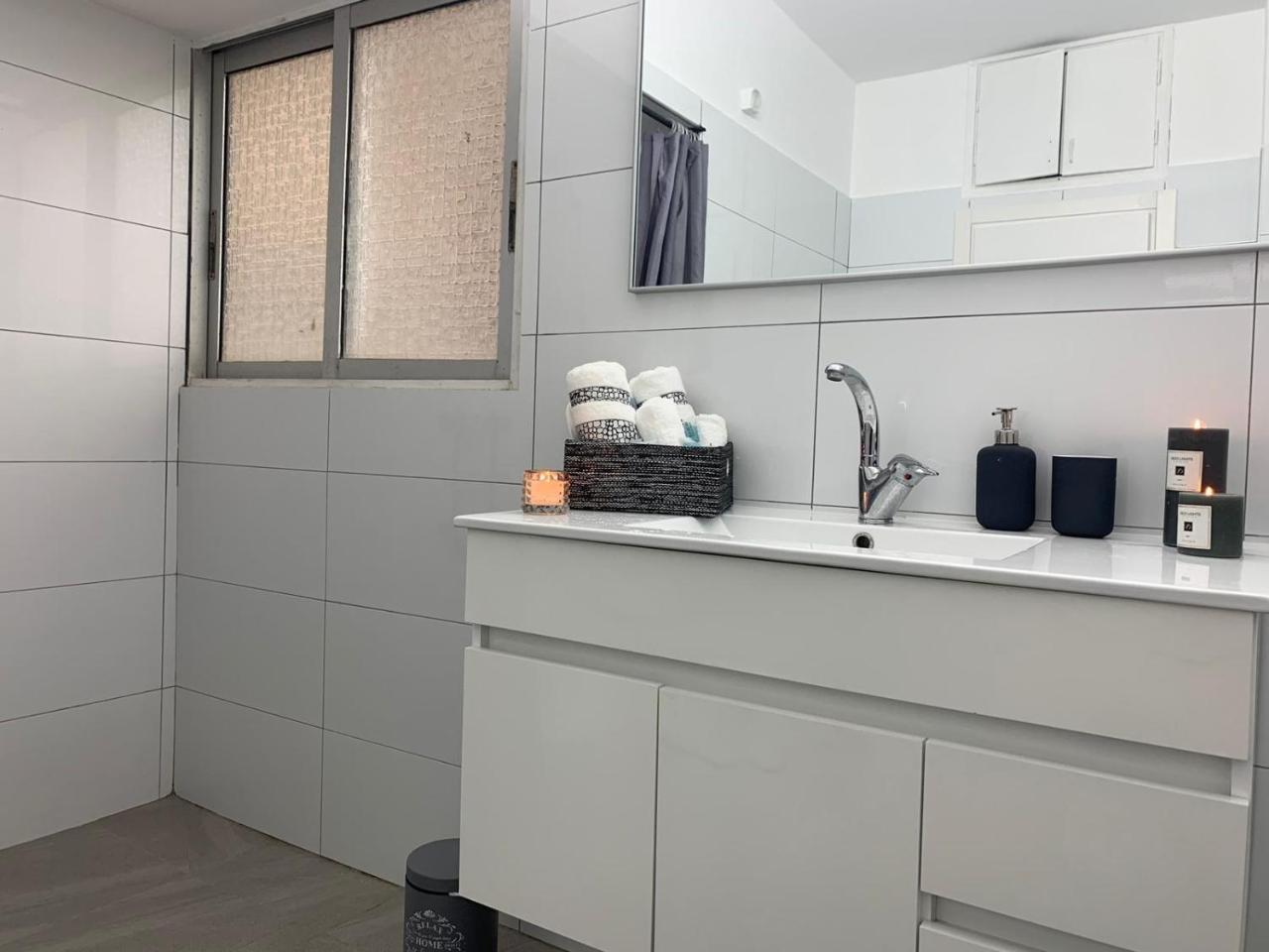 Spat Apartments Bat Yam Buitenkant foto